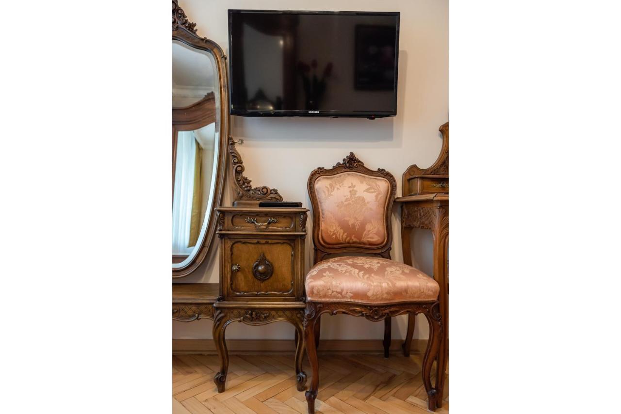 Downtown Antique Apartment Varsó Kültér fotó