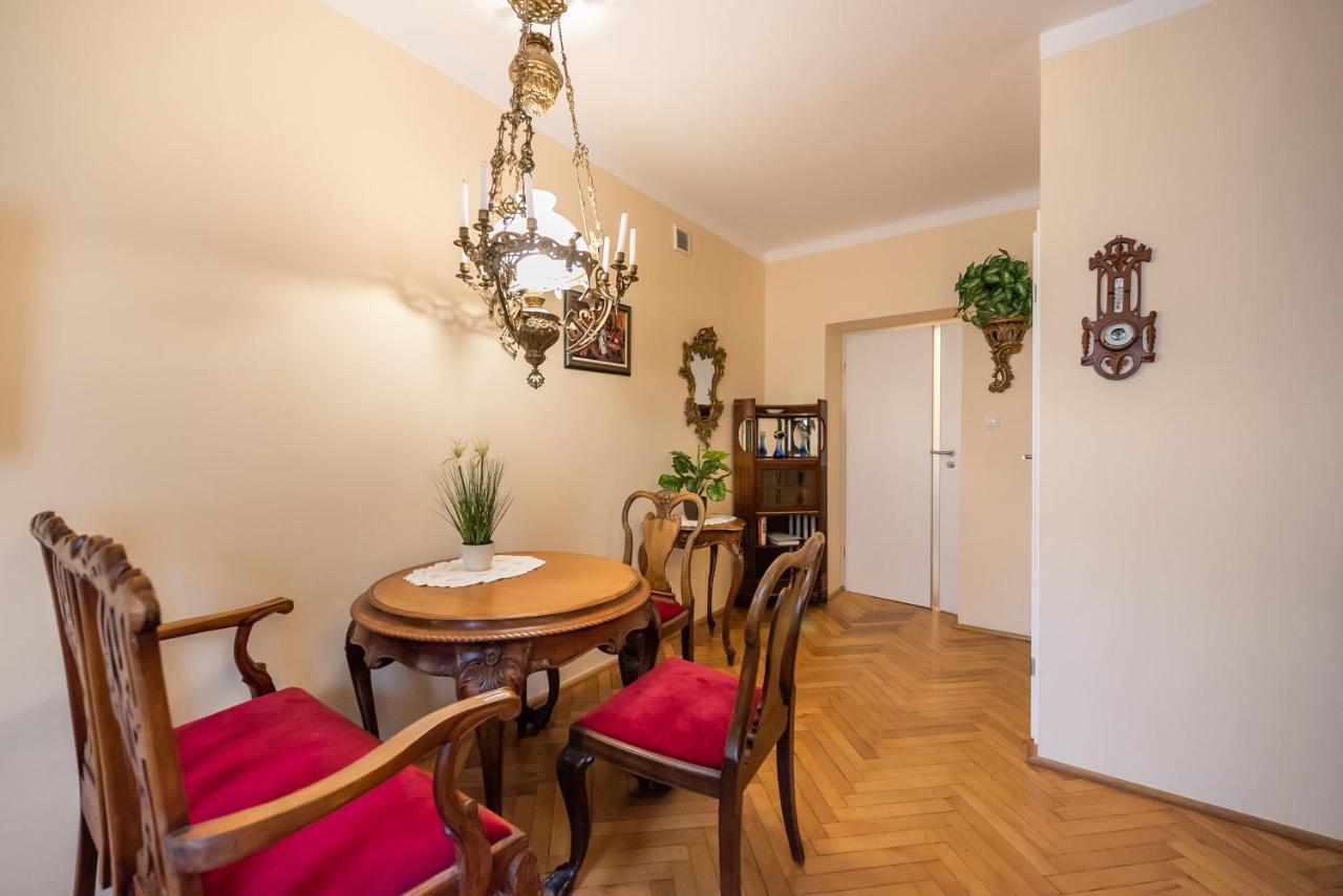 Downtown Antique Apartment Varsó Kültér fotó