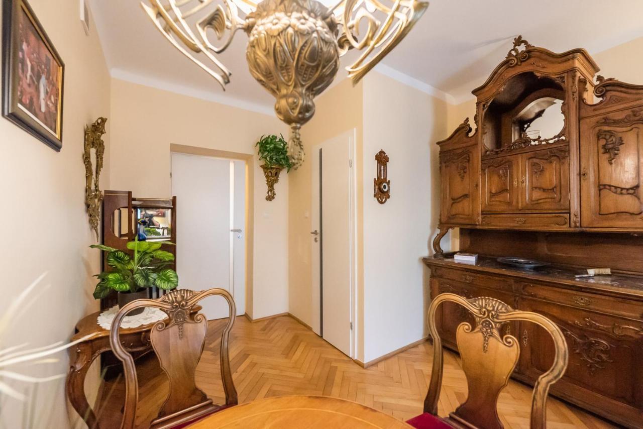 Downtown Antique Apartment Varsó Kültér fotó