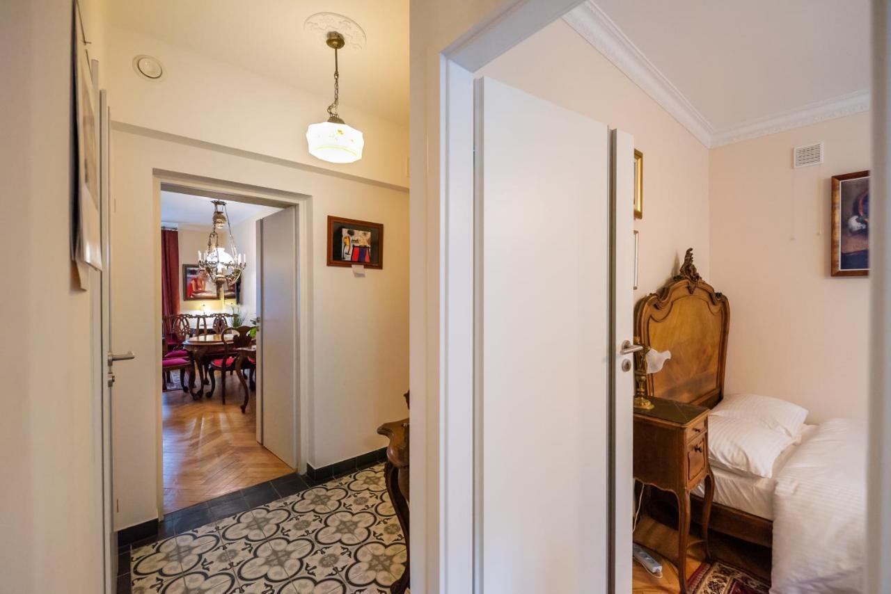 Downtown Antique Apartment Varsó Kültér fotó
